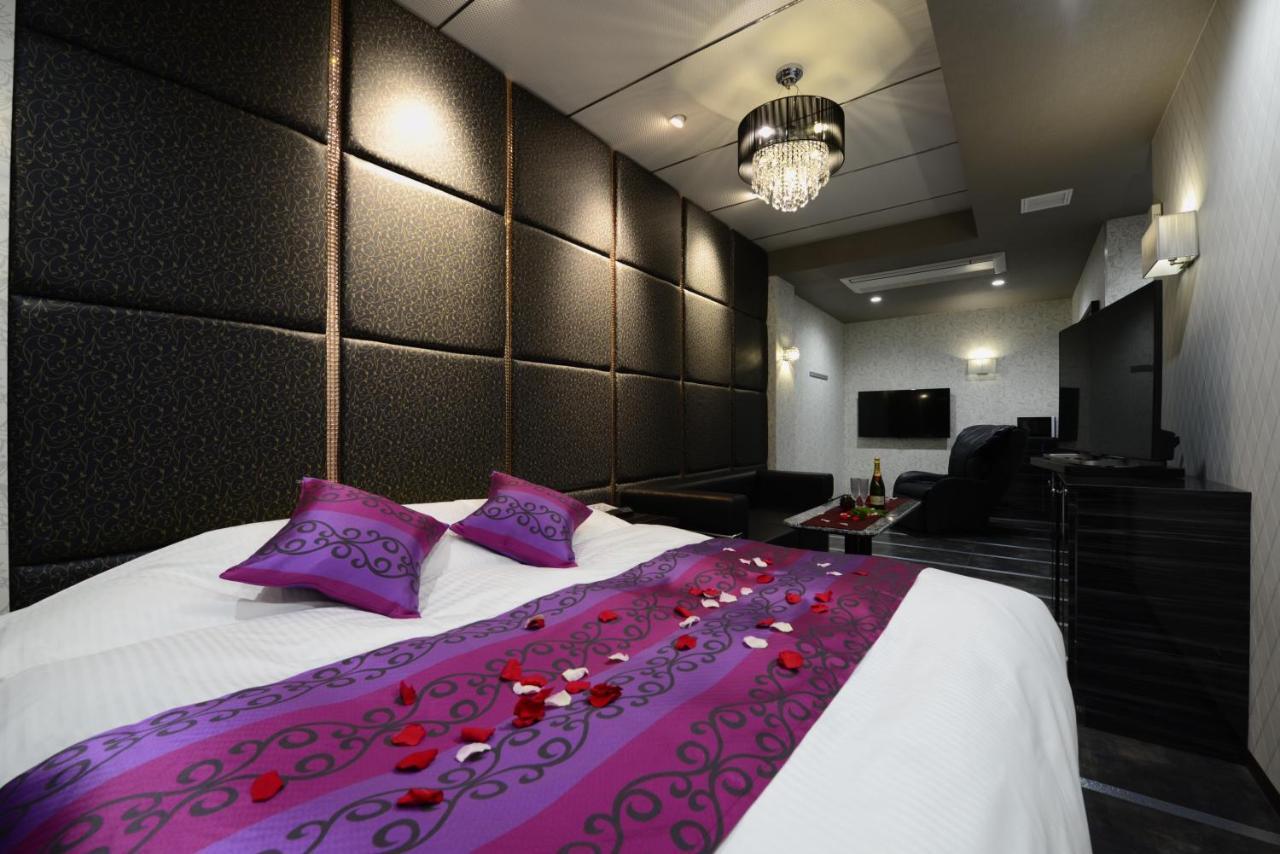 Hotel S-Cube (Adults Only) Bando Bagian luar foto