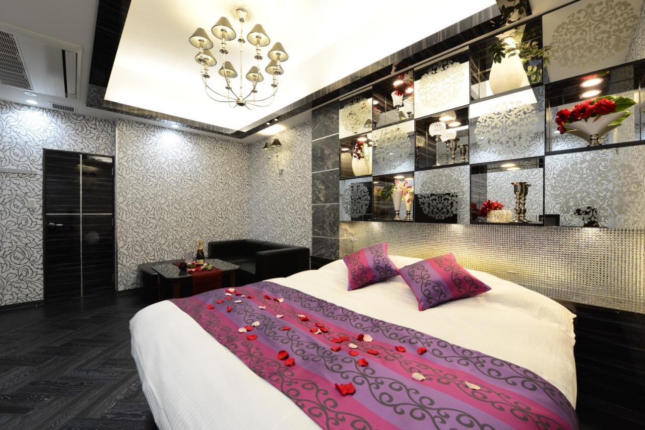 Hotel S-Cube (Adults Only) Bando Bagian luar foto