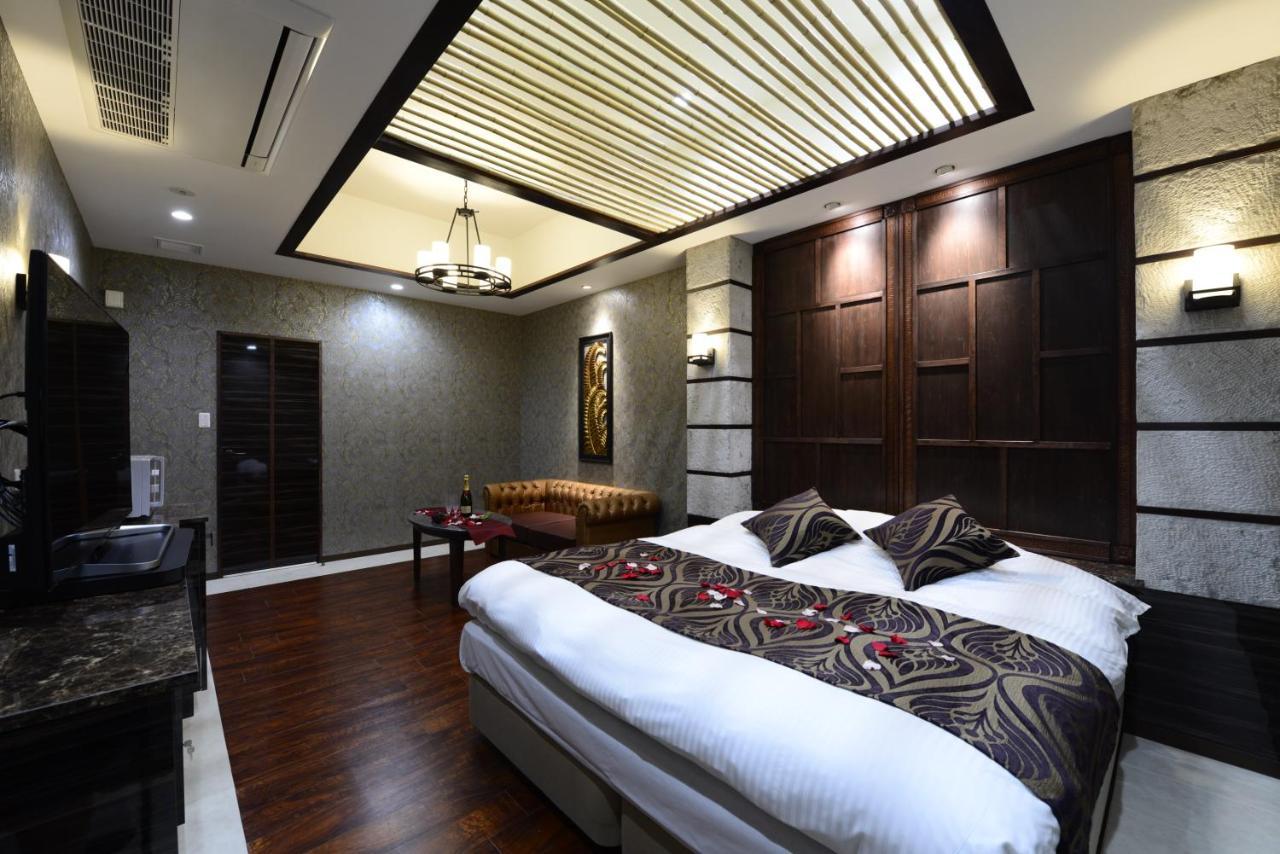 Hotel S-Cube (Adults Only) Bando Bagian luar foto